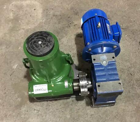 雙利牌螺旋式電動千斤頂50T-230T
